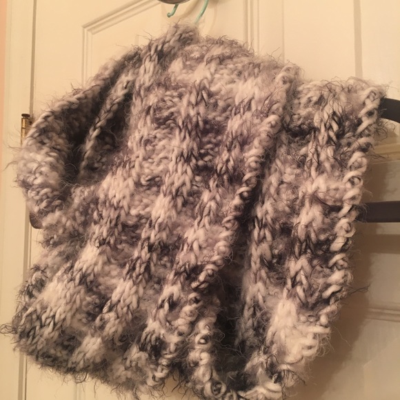 Infinity scarf - Picture 2 of 2